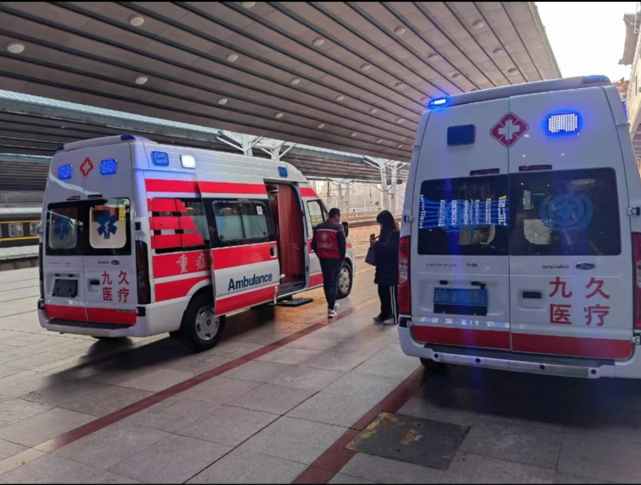 费县救护车长途转运